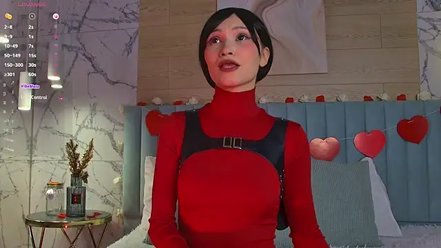 Snapshot of CarolReeves chatting on 02.15.25 CarolReeves online show from 02.15.25