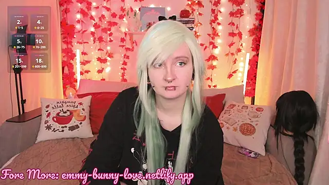 EmmyBunny online show from 09.22.25