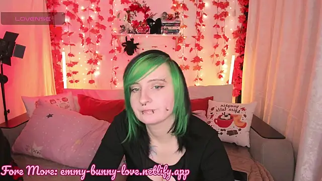 EmmyBunny online show from 09.29.25