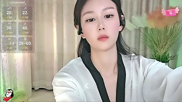 Aimee-520 online show from 09.18.25