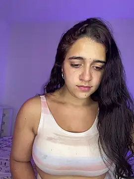 Alicia Ruiz online show from 11.13.25