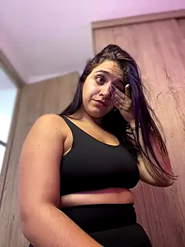 Alicia Ruiz online show from 12.16.25