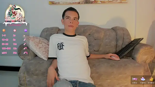 Snapshot of Blum_icee chatting on 12.29.24 Blum icee online show from 12.29.24