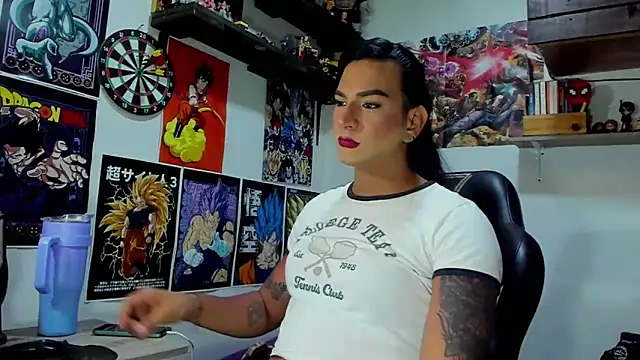 Snapshot of dariell_smokesexx chatting on 06.12.26 dariell smokesexx online show from 06.12.26
