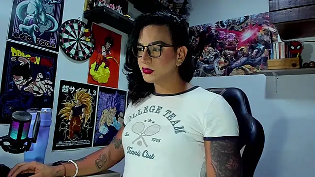 Snapshot of dariell_smokesexx chatting on 06.13.26 dariell smokesexx online show from 06.13.26