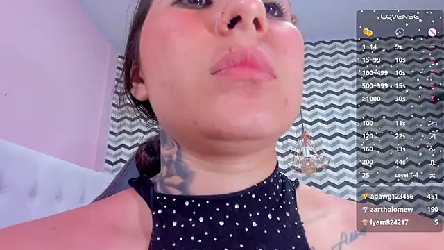 tianapiket online show from 02.21.25