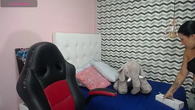 tianapiket online show from 03.21.25