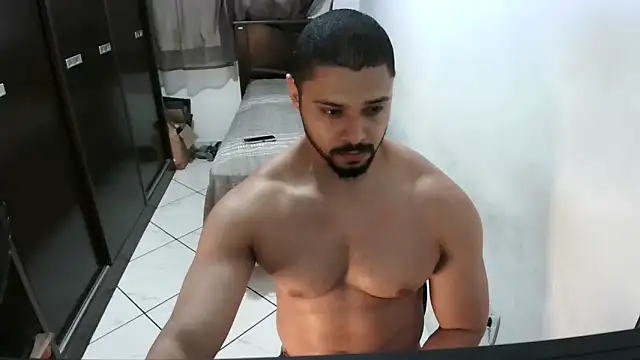 Snapshot of Brian_Aries chatting on 12.10.24 Brian Aries online show from 12.10.24