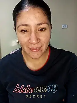 Snapshot of nammy__dirtyhott chatting on 10.30.25 nammy dirtyhott online show from 10.30.25