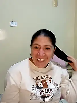 Snapshot of nammy__dirtyhott chatting on 11.10.25 nammy dirtyhott online show from 11.10.25