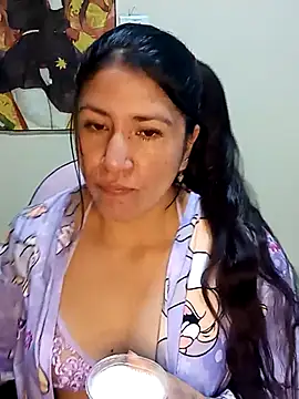 Snapshot of nammy__dirtyhott chatting on 11.20.25 nammy dirtyhott online show from 11.20.25