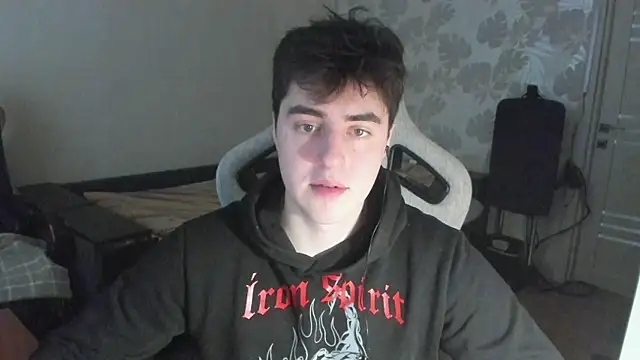 Snapshot of Knuckles17 chatting on 01.19.26 Knuckles17 online show from 01.19.26