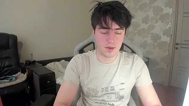 Snapshot of Knuckles17 chatting on 03.27.26 Knuckles17 online show from 03.27.26