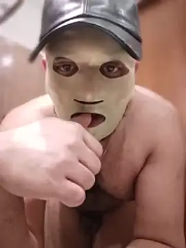 Snapshot of MRToyboyfun chatting on 04.01.26 MRToyboyfun online show from 04.01.26