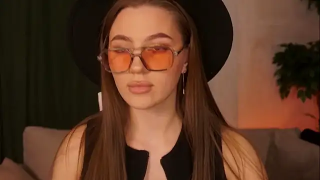 MaryHillty online show from 12.06.24