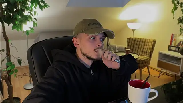 naked psy online show from 11.14.25