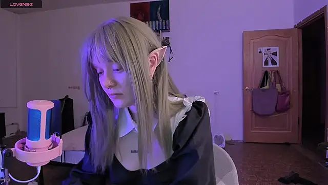 cyber whore  online show from 11.11.25