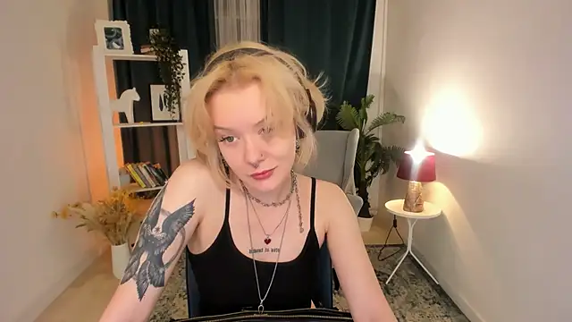 cyber whore  online show from 05.05.26