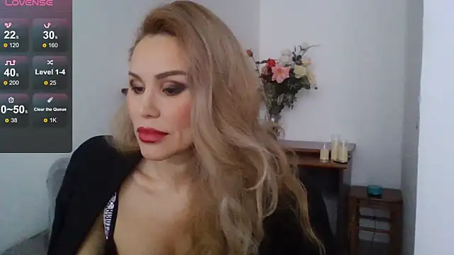 Snapshot of Radmila_Queen_ chatting on 01.17.25 Radmila Queen online show from 01.17.25