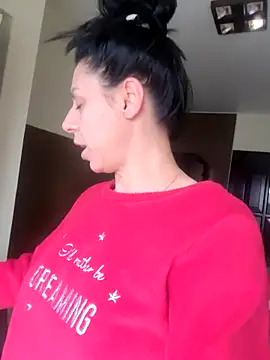 Snapshot of Mystres chatting on 11.23.25 Mystres online show from 11.23.25