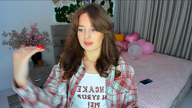 MiracleCurly online show from 03.05.25