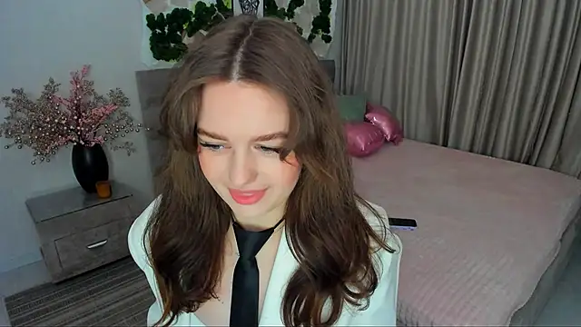 MiracleCurly online show from 03.13.25