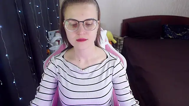 MissBrightShine online show from 02.05.25