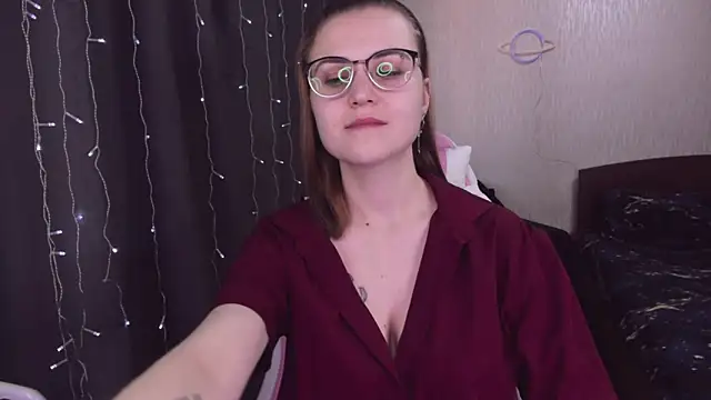 MissBrightShine online show from 02.20.25