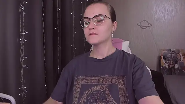 MissBrightShine online show from 11.07.25