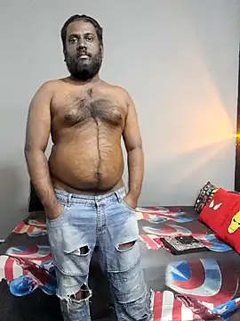 Rayansmith  online show from 03.20.25