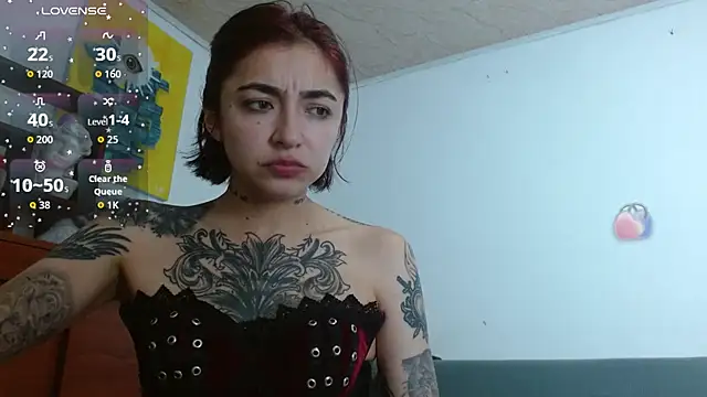 ZoeBakers  online show from 09.24.25