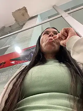 Snapshot of dominantandsubmissiveshow chatting on 12.19.24 dominantandsubmissiveshow online show from 12.19.24