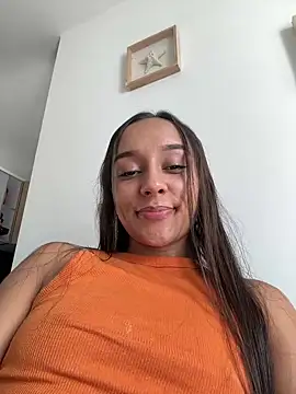 Snapshot of dominantandsubmissiveshow chatting on 12.27.24 dominantandsubmissiveshow online show from 12.27.24