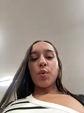 Snapshot of dominantandsubmissiveshow chatting on 02.01.25 dominantandsubmissiveshow online show from 02.01.25