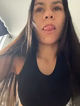 Snapshot of dominantandsubmissiveshow chatting on 11.24.25 dominantandsubmissiveshow online show from 11.24.25