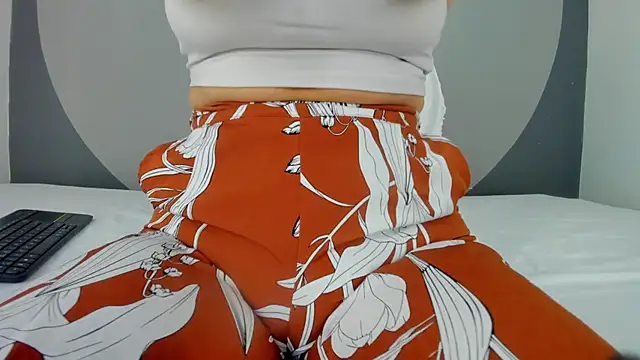 sarita duque online show from 12.02.25