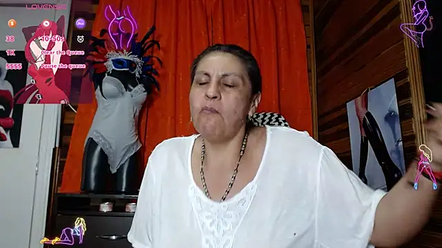 merlyna goldens online show from 01.23.25