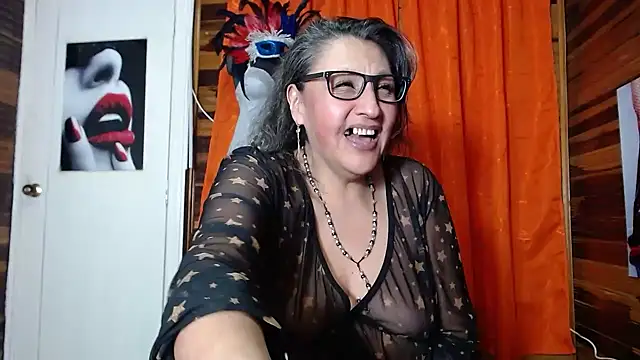 merlyna goldens online show from 02.06.25