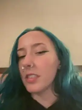 Snapshot of clarasosaa chatting on 12.16.25 clarasosaa online show from 12.16.25