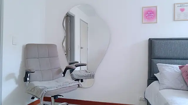 Mar 333 online show from 03.12.25