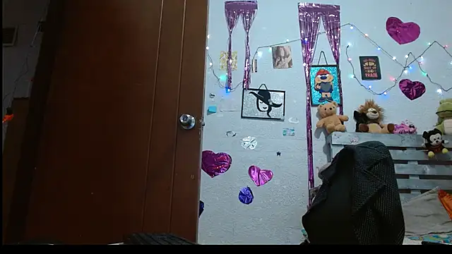 Saray extrovert  online show from 12.05.24