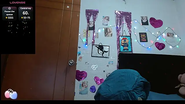 Saray extrovert  online show from 02.19.25