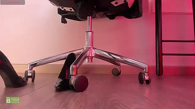 ammeliaa  online show from 11.29.25