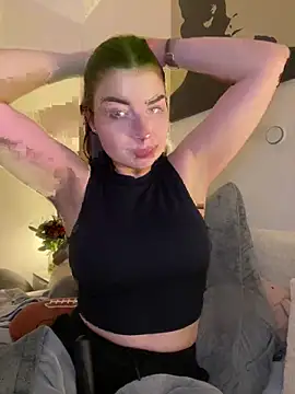 Snapshot of EllyNora chatting on 02.12.25 EllyNora online show from 02.12.25