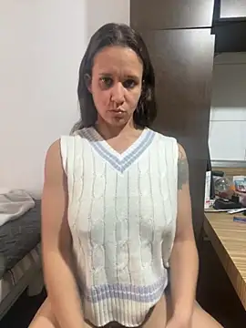 Snapshot of hotcookie28 chatting on 11.08.25 hotcookie28 online show from 11.08.25