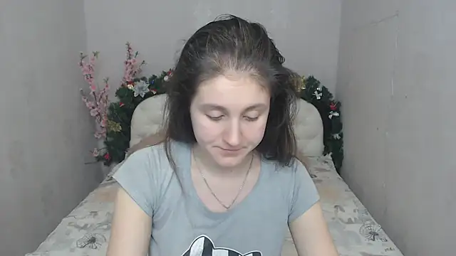 Holliy Cooper online show from 01.21.25