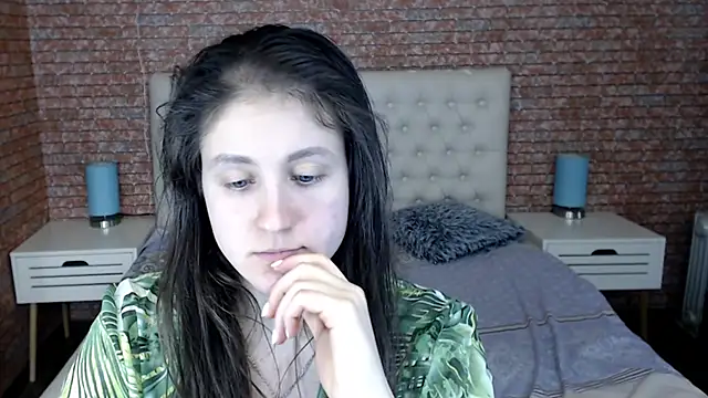 Holliy Cooper online show from 03.14.25