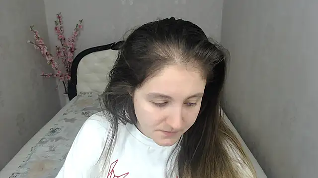 Holliy Cooper online show from 12.14.25