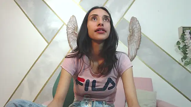 RoxanaCyrano  online show from 02.20.25