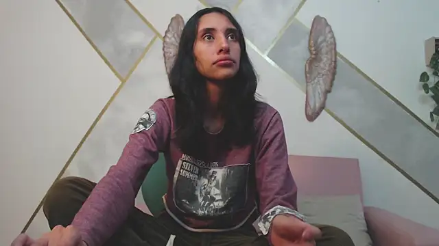 RoxanaCyrano  online show from 02.21.25